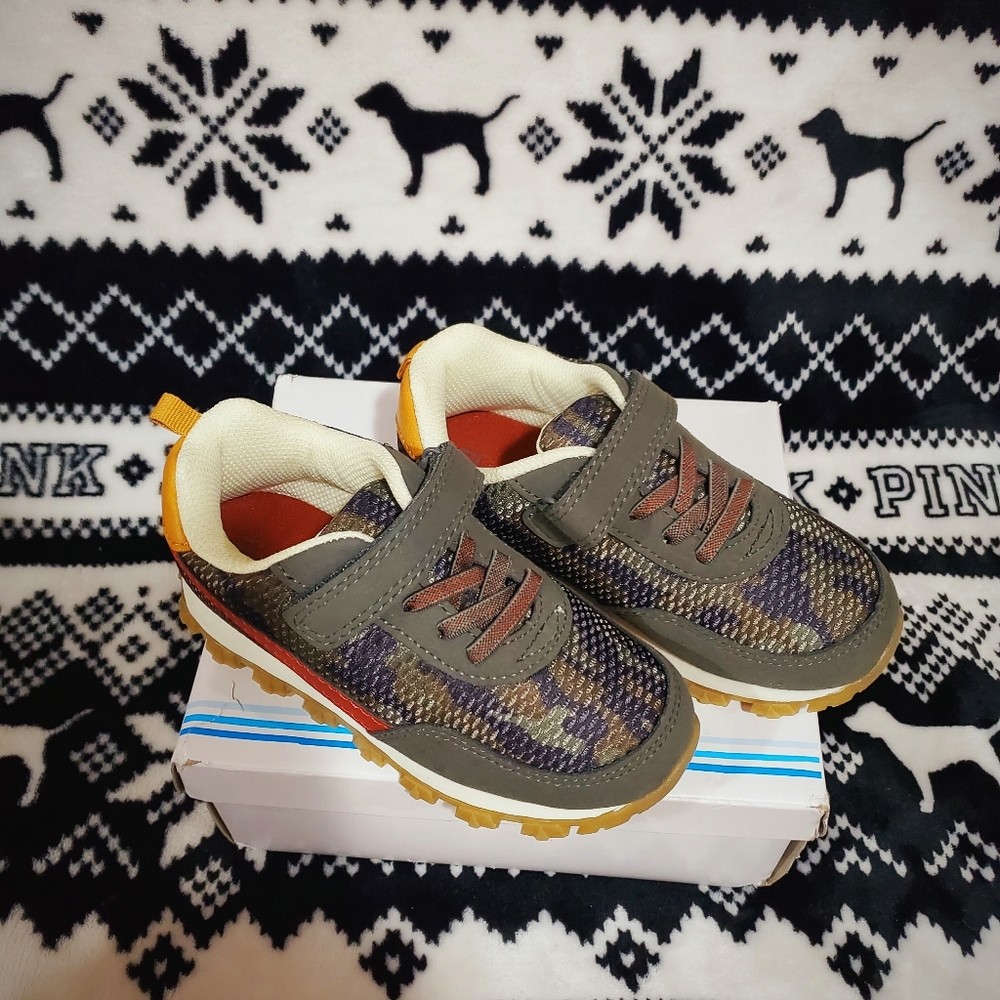 Carters Camo Toddler Size 9,11,12 Sneakers New - Picture 7 of 7